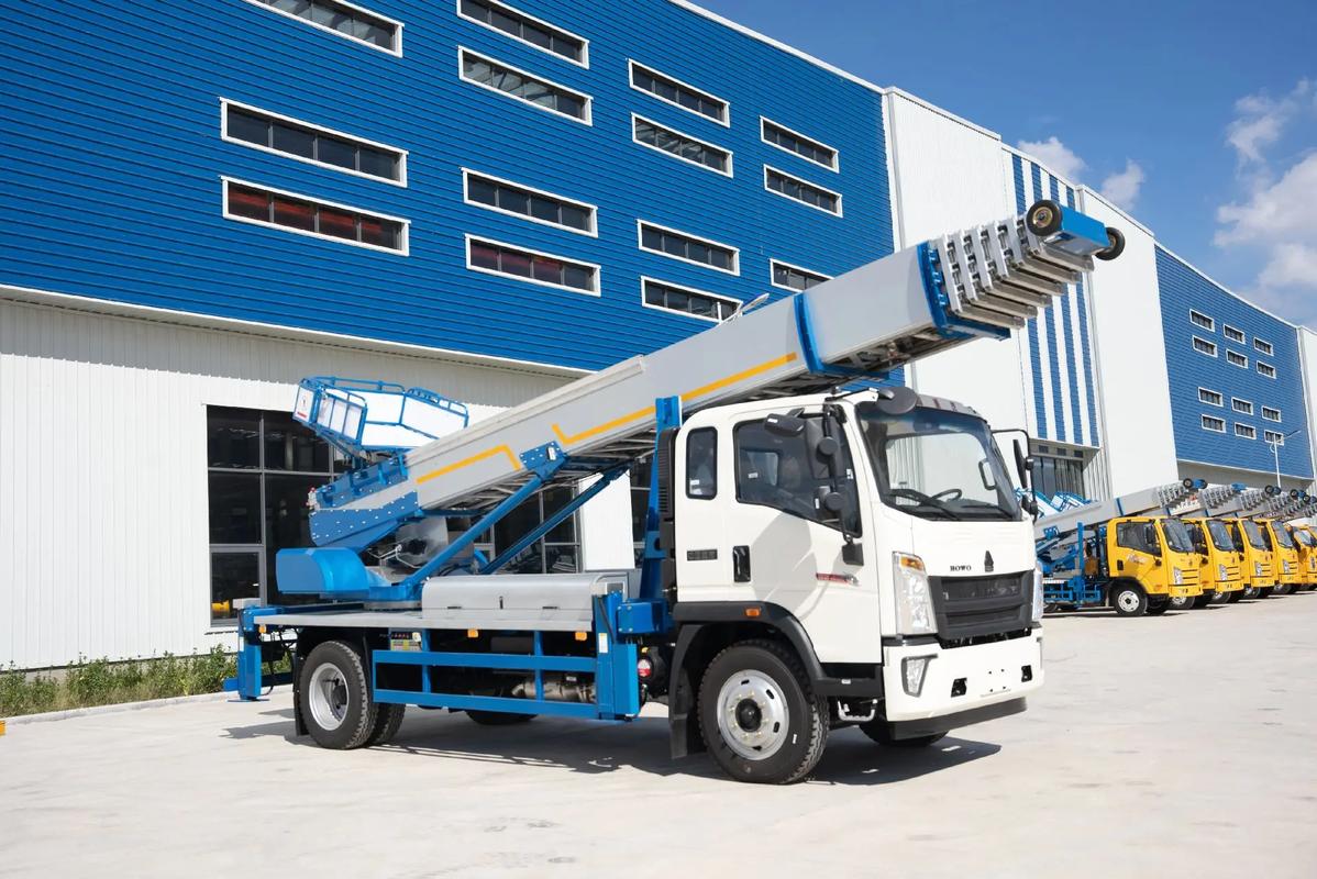 沙县出租云梯车高空作业车 建筑垃圾搬运